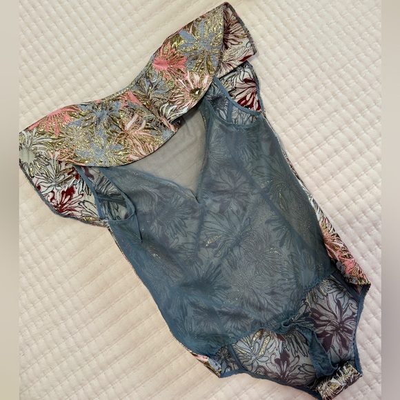 Bodysuit - Picture 4 of 5